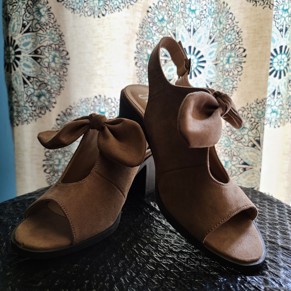 Beige Shoes